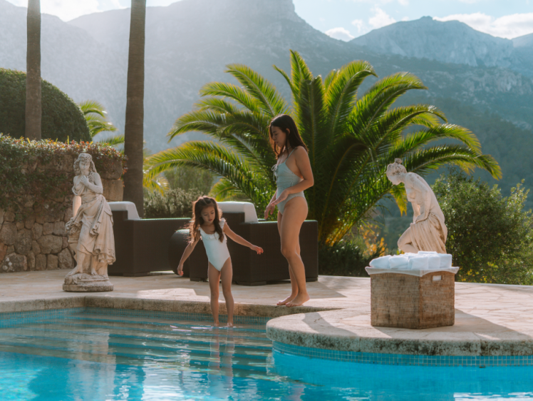 Revitaliza tu piscina para la temporada de verano de Mallorca con Lyvo